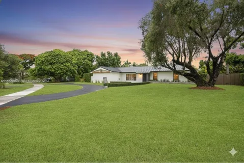 $1,250,000 | 8705 Southwest 176th Street, Palmetto Bay, FL 33157