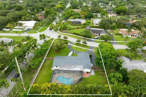 $1,250,000 | 8705 Southwest 176th Street, Palmetto Bay, FL 33157