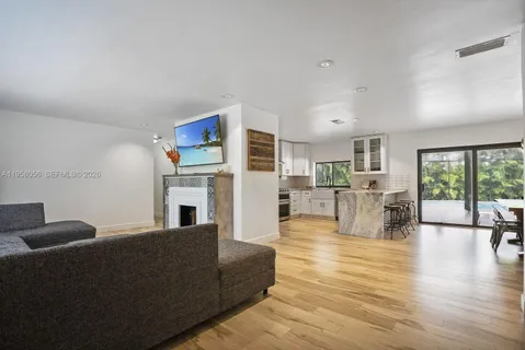 $1,250,000 | 8705 Southwest 176th Street, Palmetto Bay, FL 33157