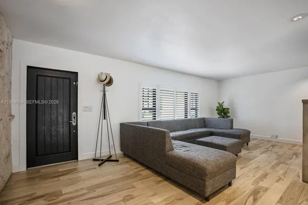 $1,250,000 | 8705 Southwest 176th Street, Palmetto Bay, FL 33157