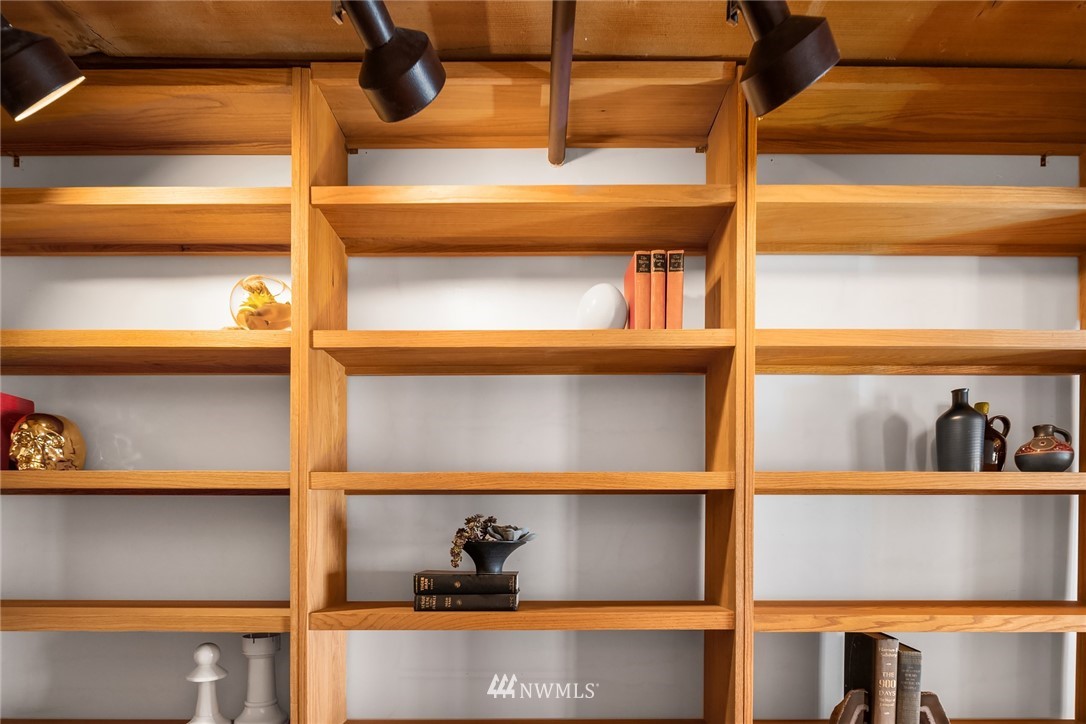 1507 Western Avenue, Unit 502 Seattle, WA 98101 - Photo 22 of 27