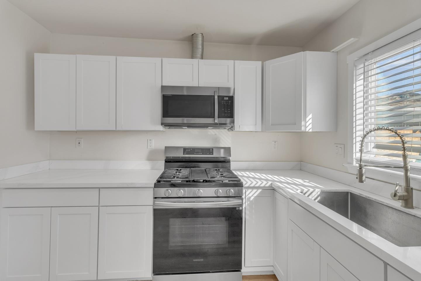 622 Rochex Avenue Salinas, CA 93906 - Photo 27 of 52 Gallery Image 27
