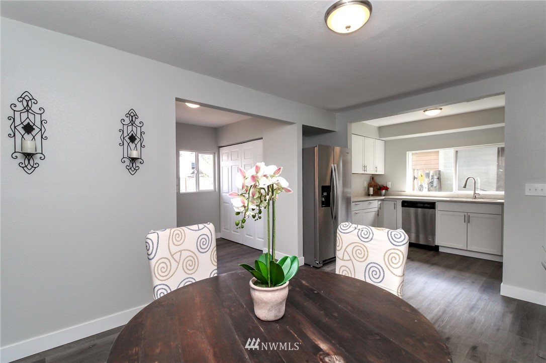 404 Nixon Street Roy, WA 98580 - Photo 12 of 27