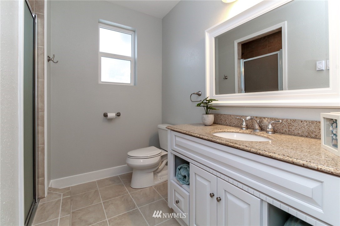 404 Nixon Street Roy, WA 98580 - Photo 16 of 27