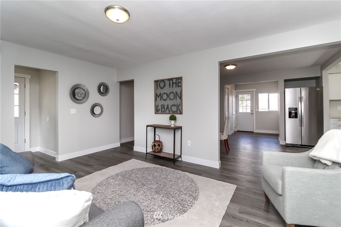 404 Nixon Street Roy, WA 98580 - Photo 9 of 27