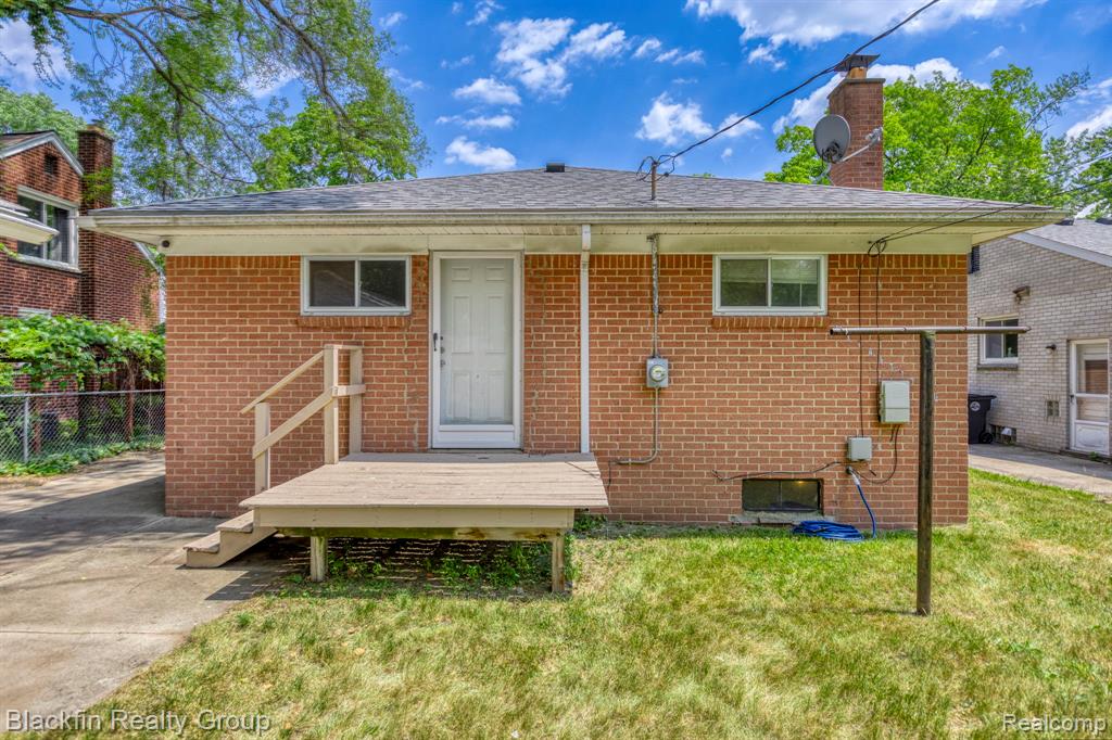 24641 Ridgedale Street Oak Park, MI 48237 - Photo 22 of 27