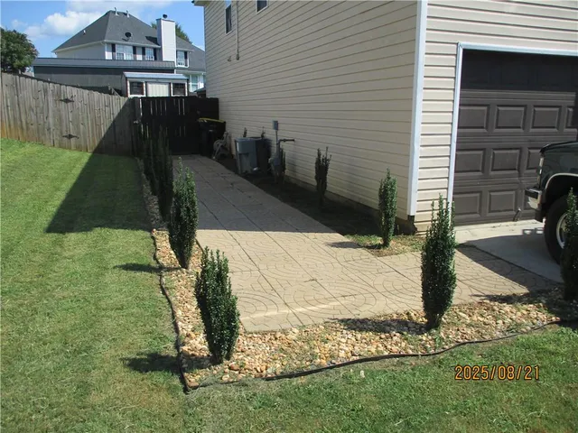 $299,999 | 11811 Registry Boulevard, Hampton, GA 30228