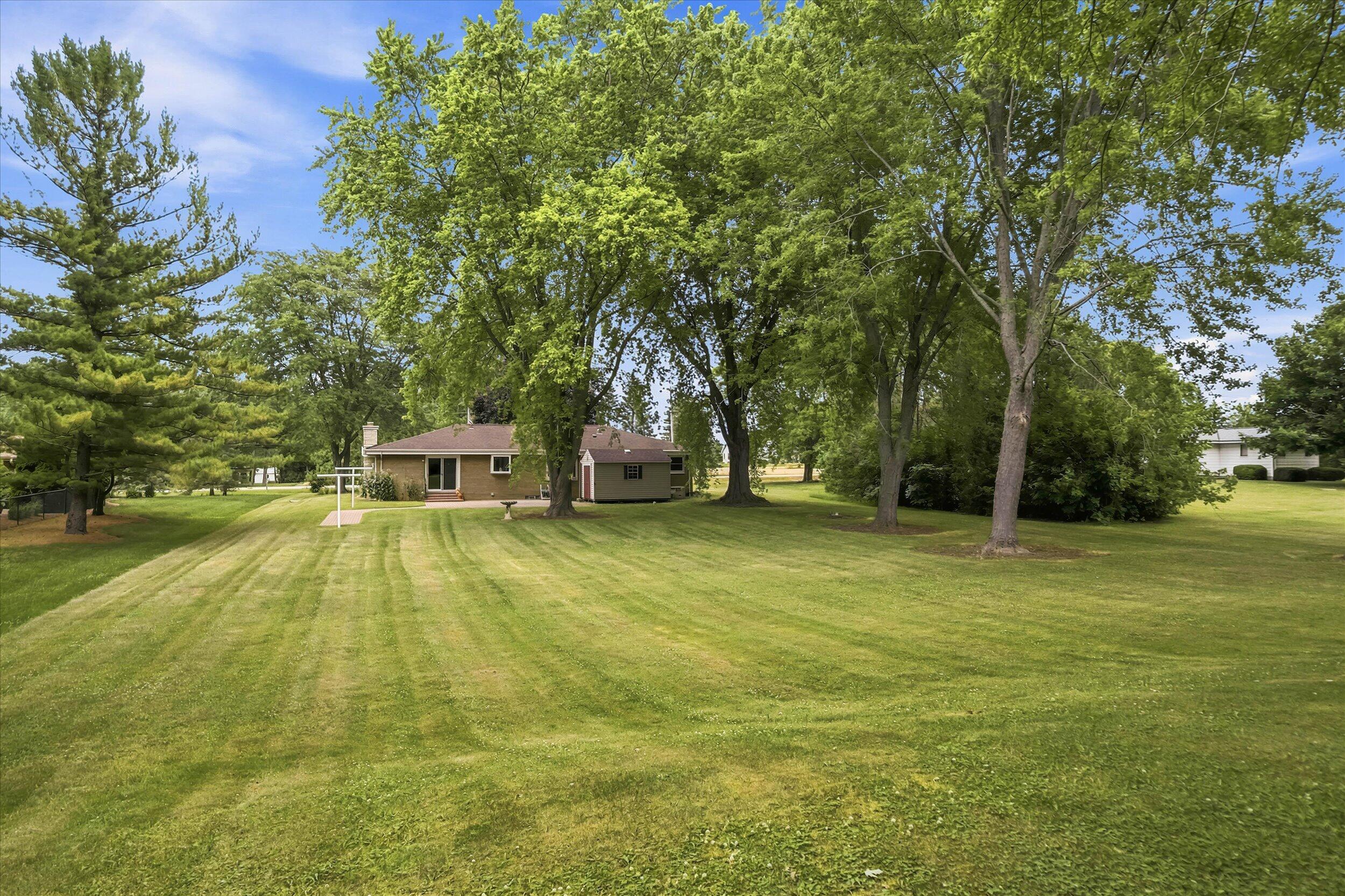 3835 West 5 1/2 Mile Road Raymond, WI 53108 - Photo 28 of 35 33-Middle Coast-33