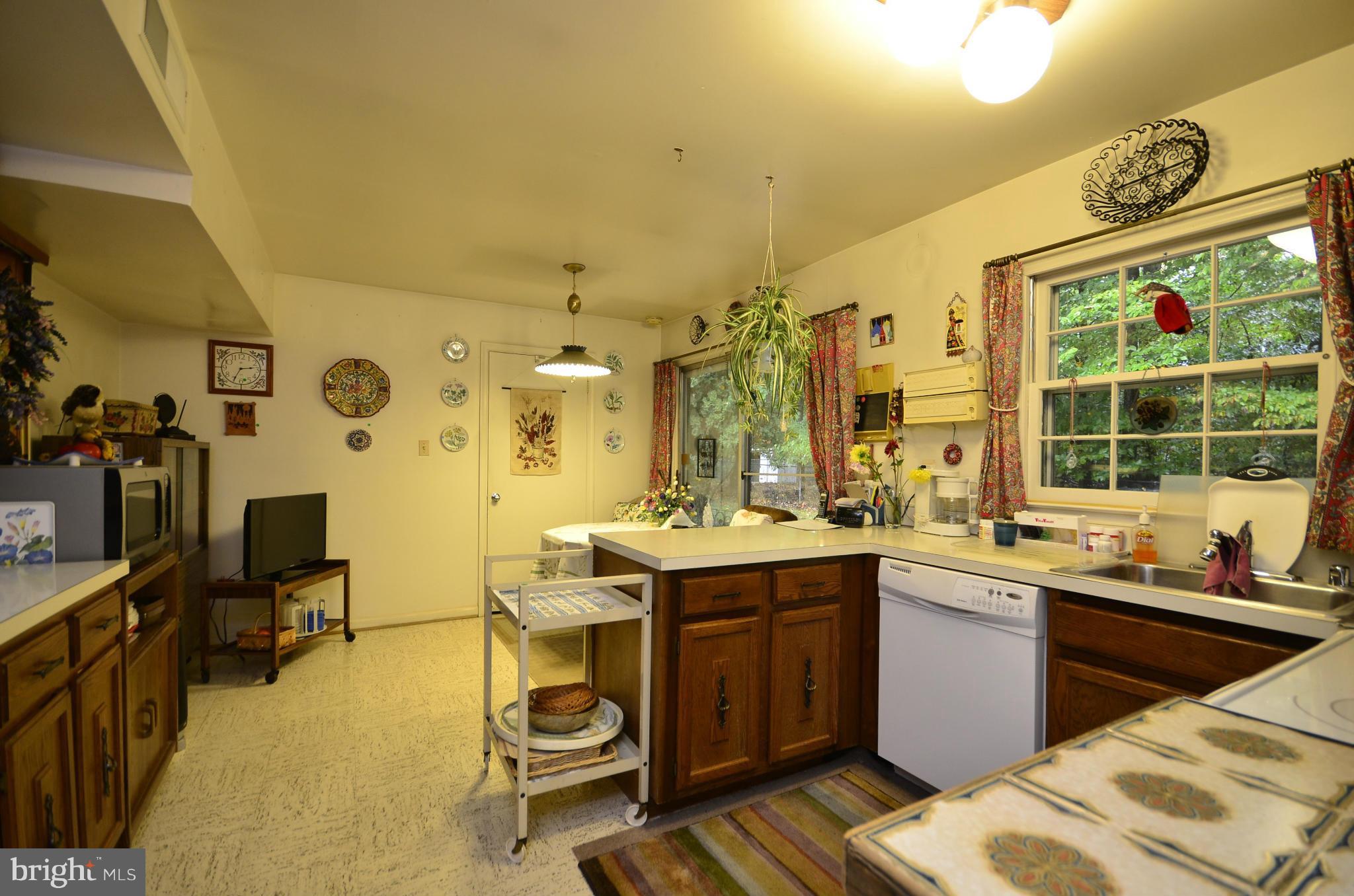 3003 Bonview Lane Silver Spring, MD 20906 - Photo 11 of 30 Kitchen