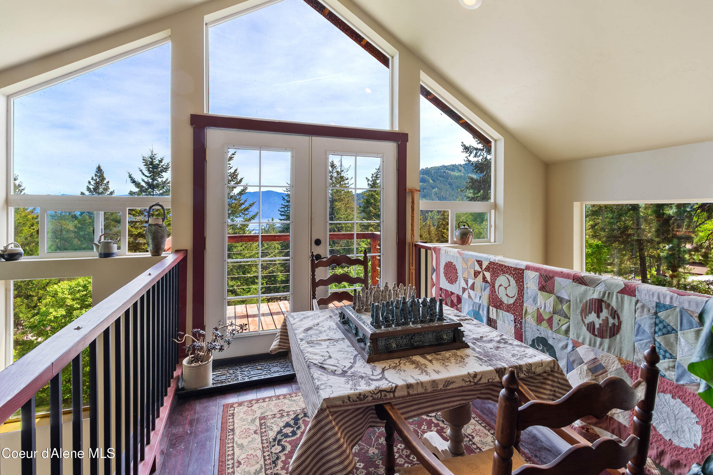 181 Spring View Lane Sagle, ID 83860 - Photo 16 of 62 IMG_4559