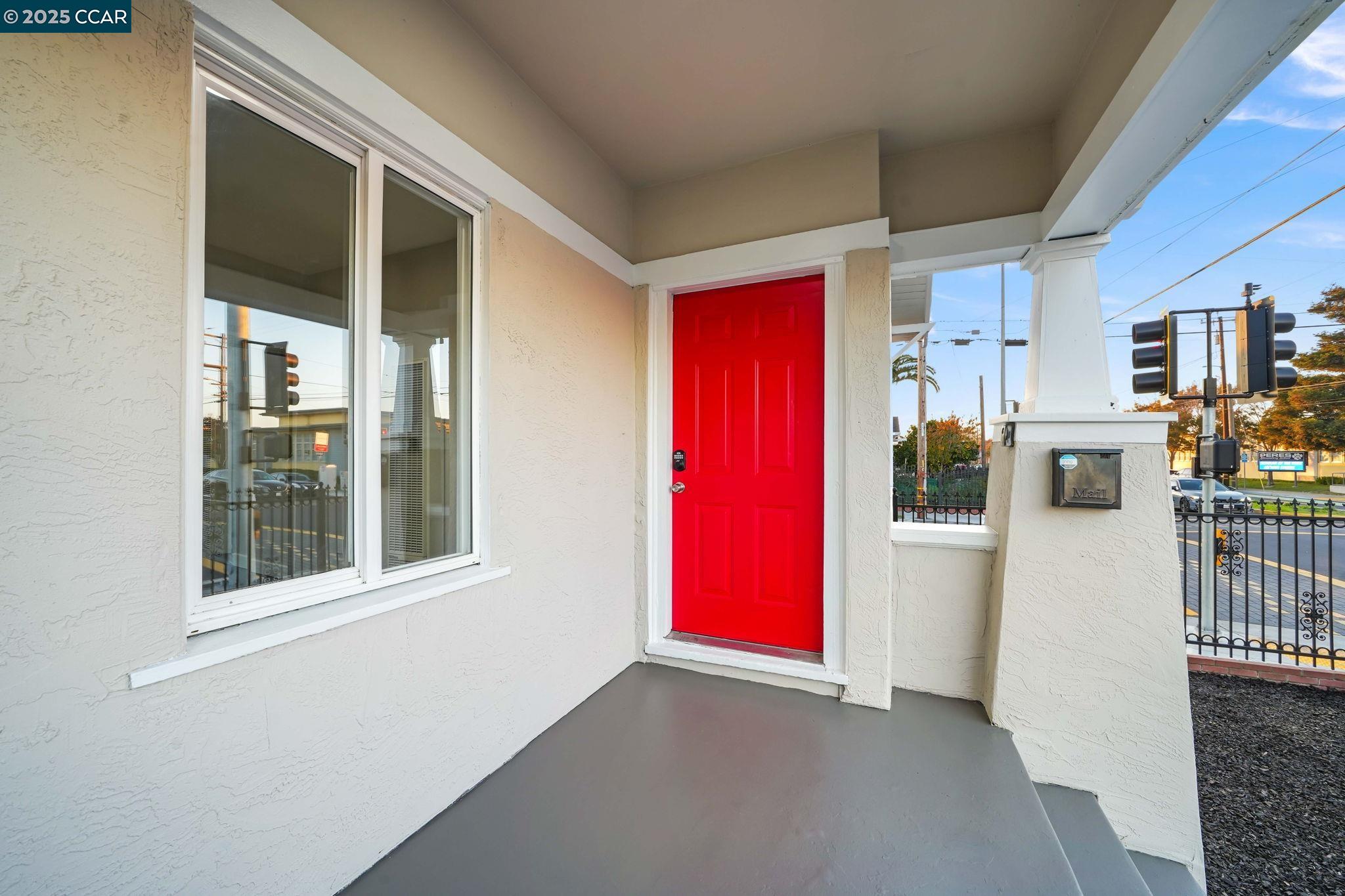 502 Pennsylvania Avenue Richmond, CA 94801 - Photo 3 of 39