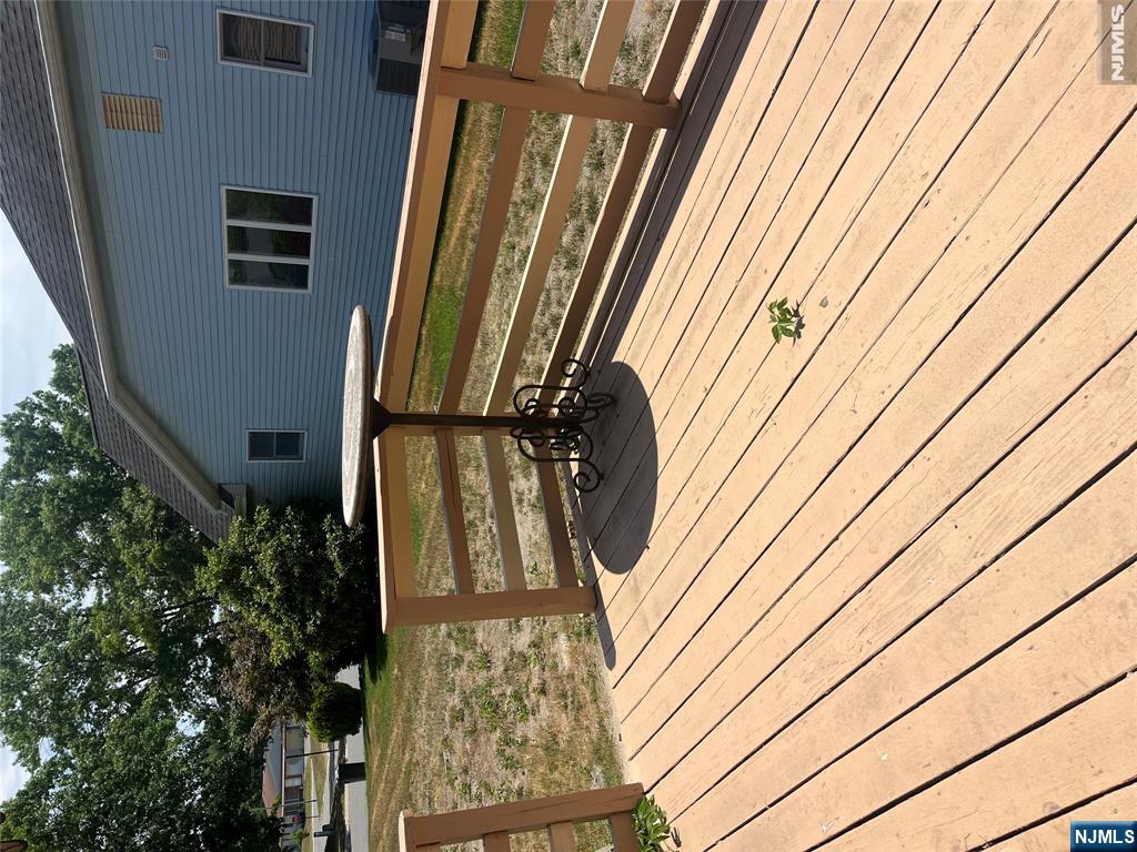 40 Sycamore Access Road Manahawkin, NJ 08050 - Photo 9 of 28