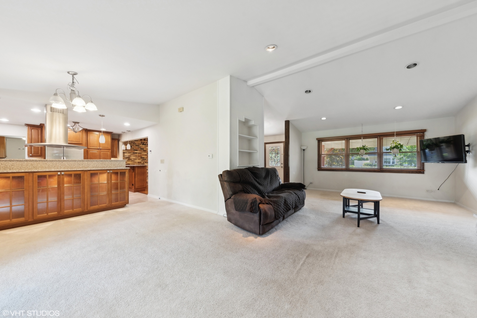 521 North Rohlwing Road Palatine, IL 60074 - Photo 4 of 19 a living room with furniture and a large window