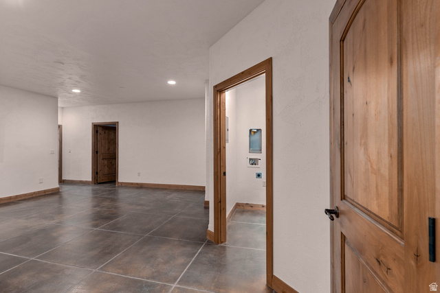 2464 East Granite Way St. George, UT 84790 - Photo 88 of 106 Great room downstairs