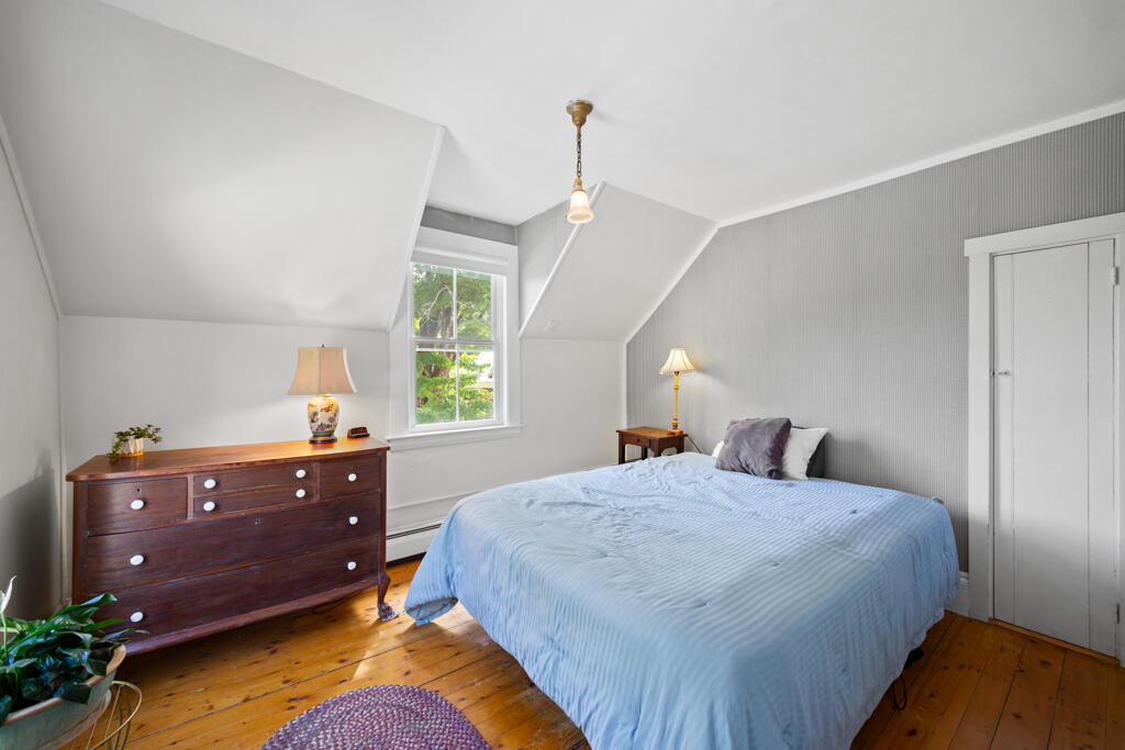 102 East Pond Road Oakland, ME 04963 - Photo 27 of 46 Bedroom 3