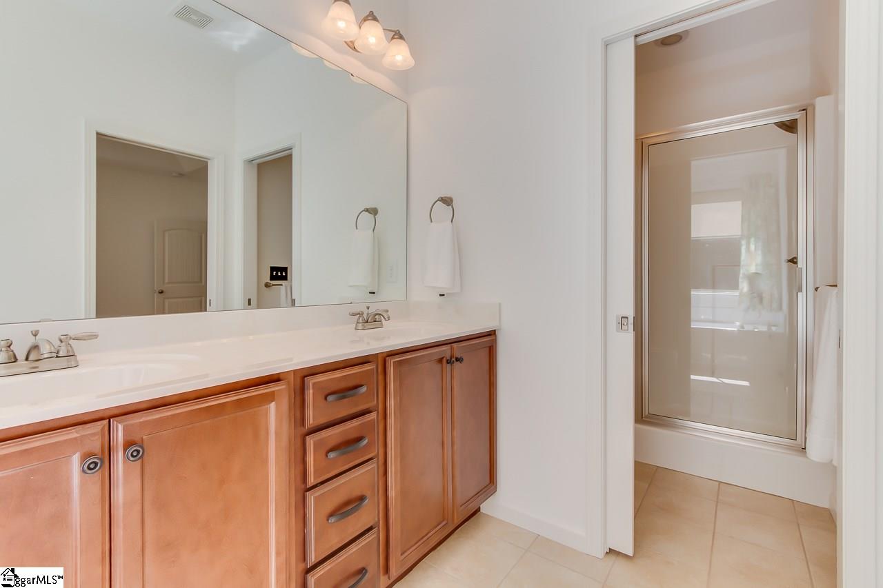 408 Oak Ridge Place Easley, SC 29642 - Photo 26 of 36 Gallery Image 26