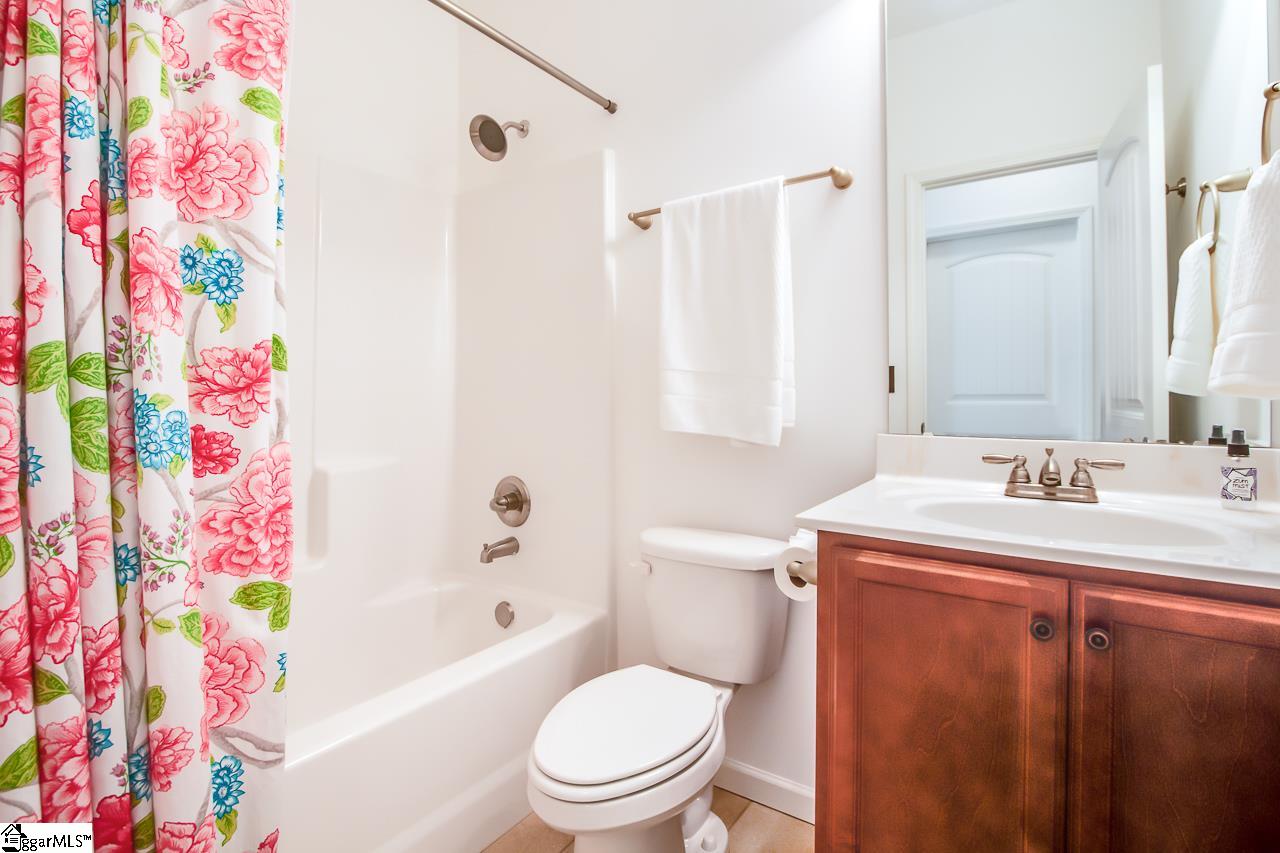 408 Oak Ridge Place Easley, SC 29642 - Photo 27 of 36 Gallery Image 27