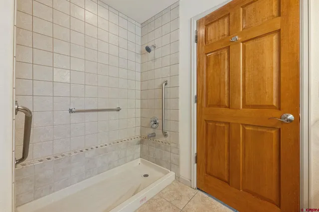 a bathroom with a bathtub