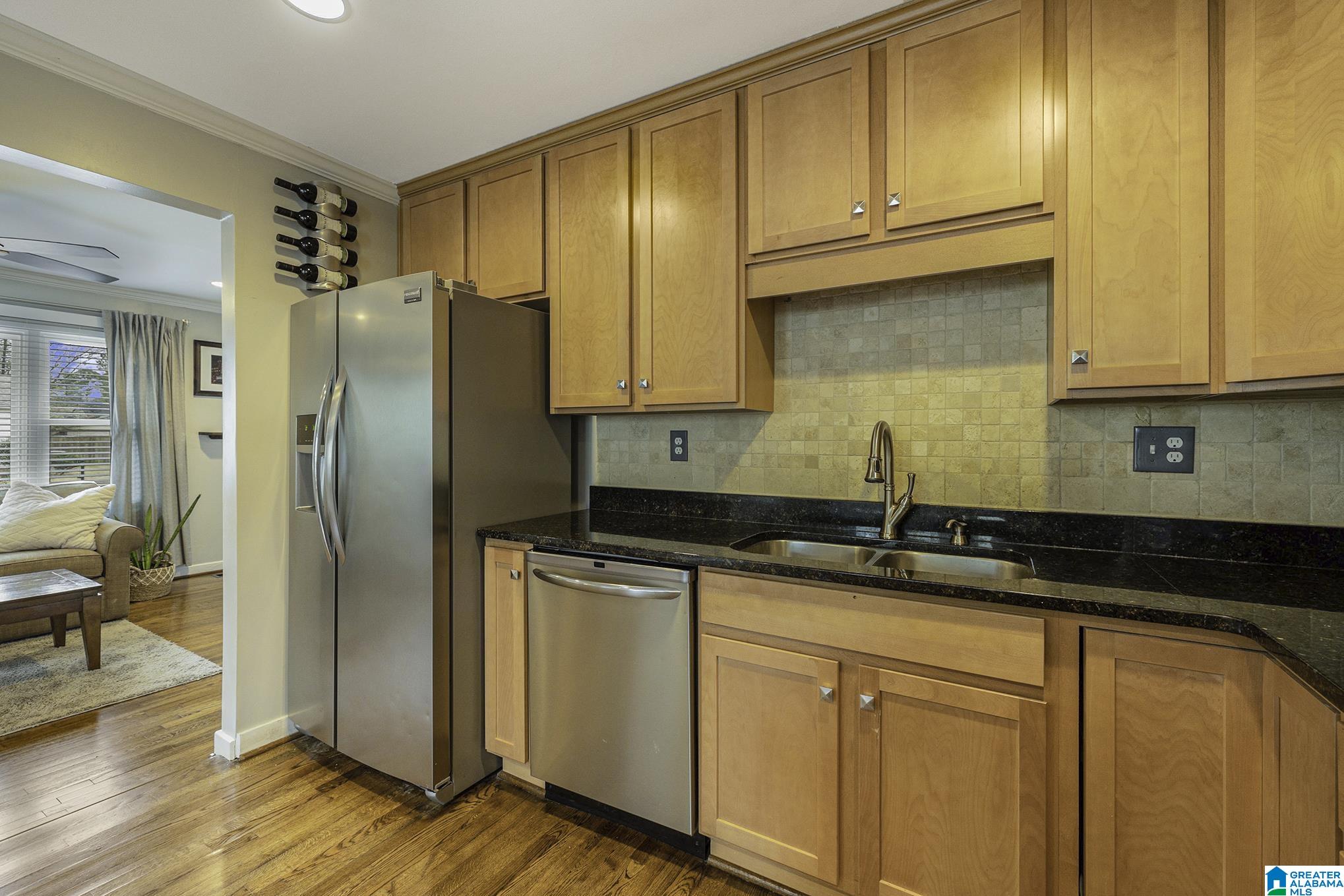 232 Montgomery Lane Birmingham, AL 35209 - Photo 13 of 25