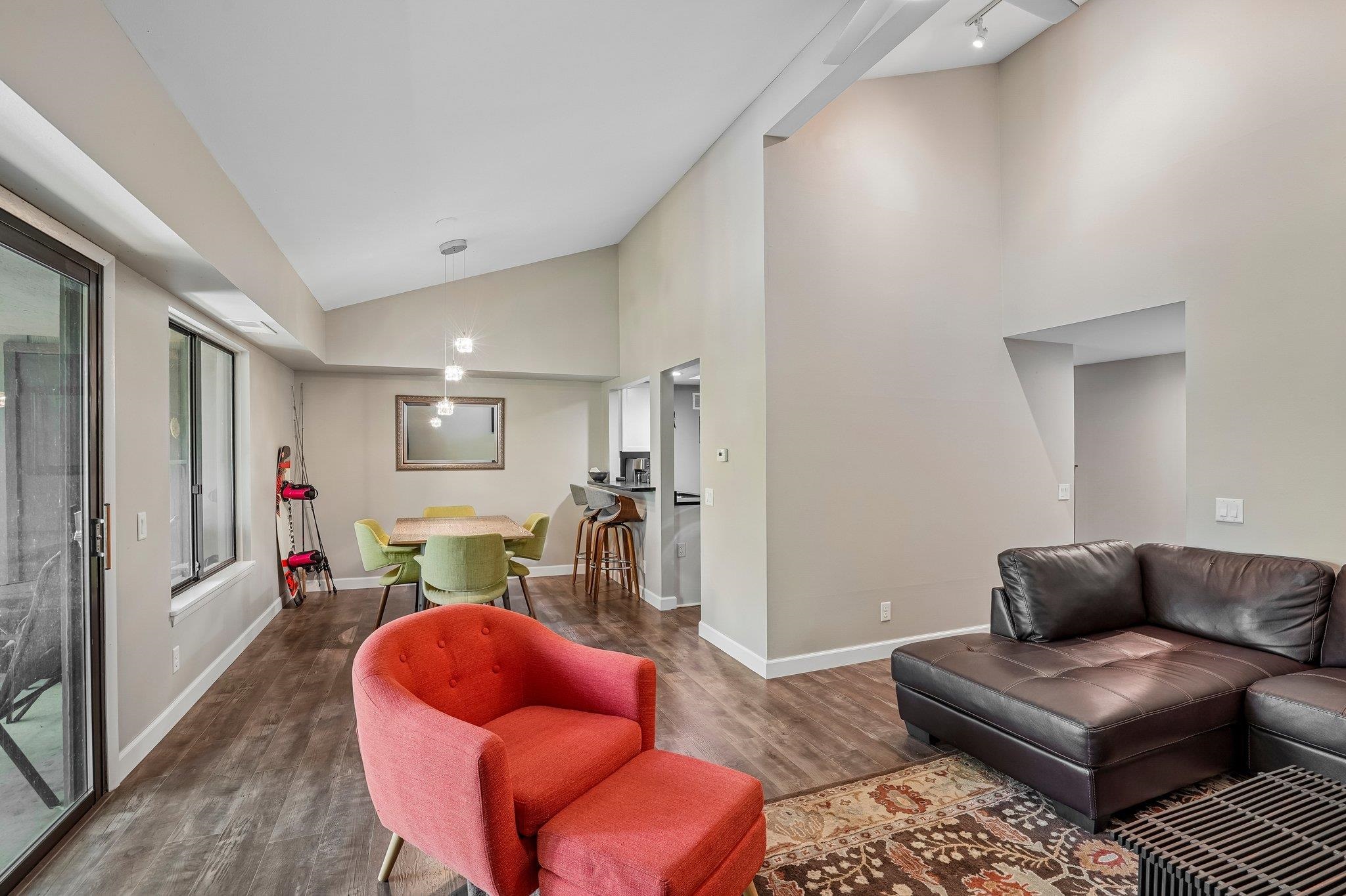 2809 Century Harbor Road Middleton, WI 53562 - Photo 10 of 39