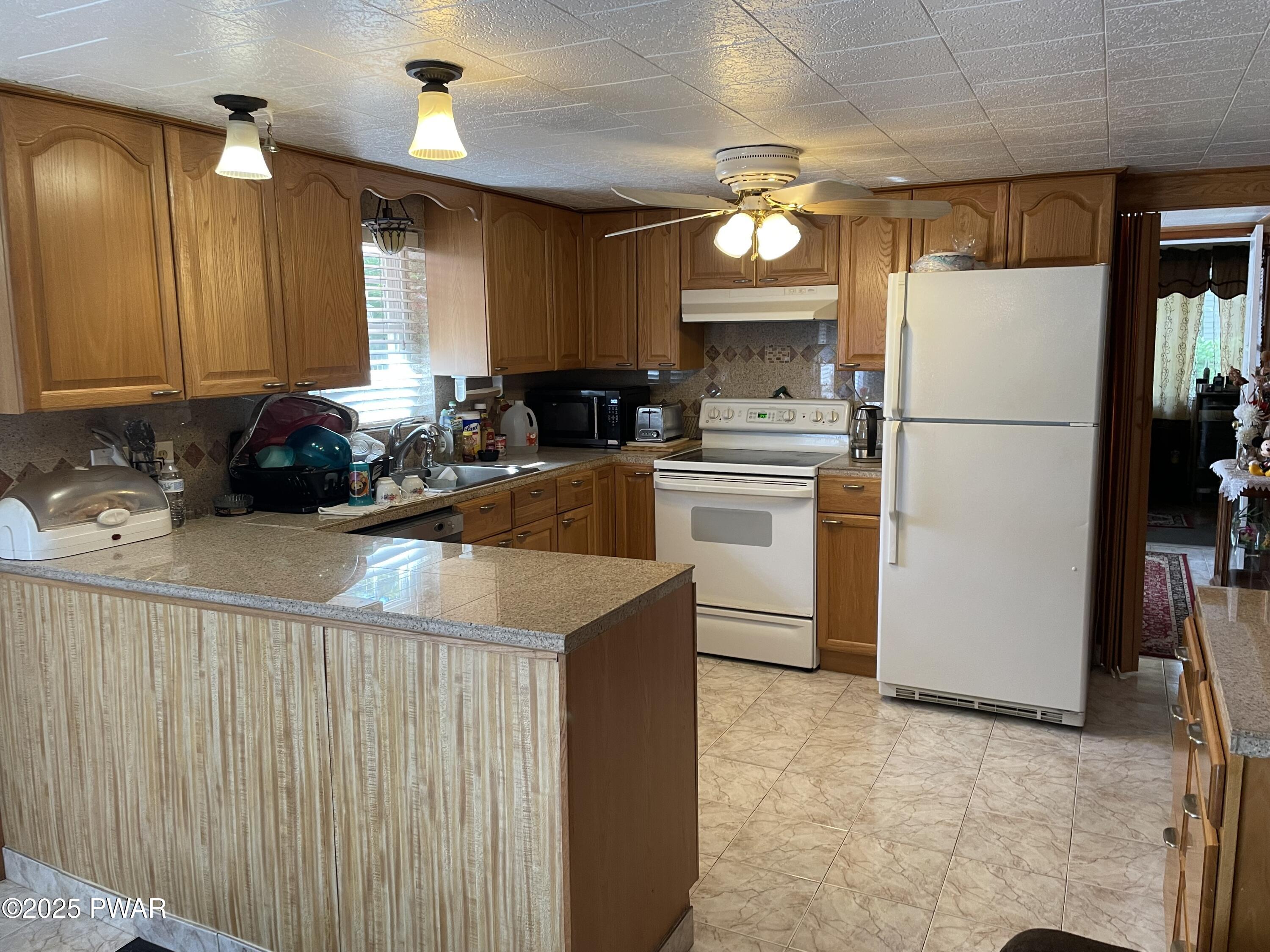 106 Red Pine Road Dingmans Ferry, PA 18328 - Photo 3 of 12