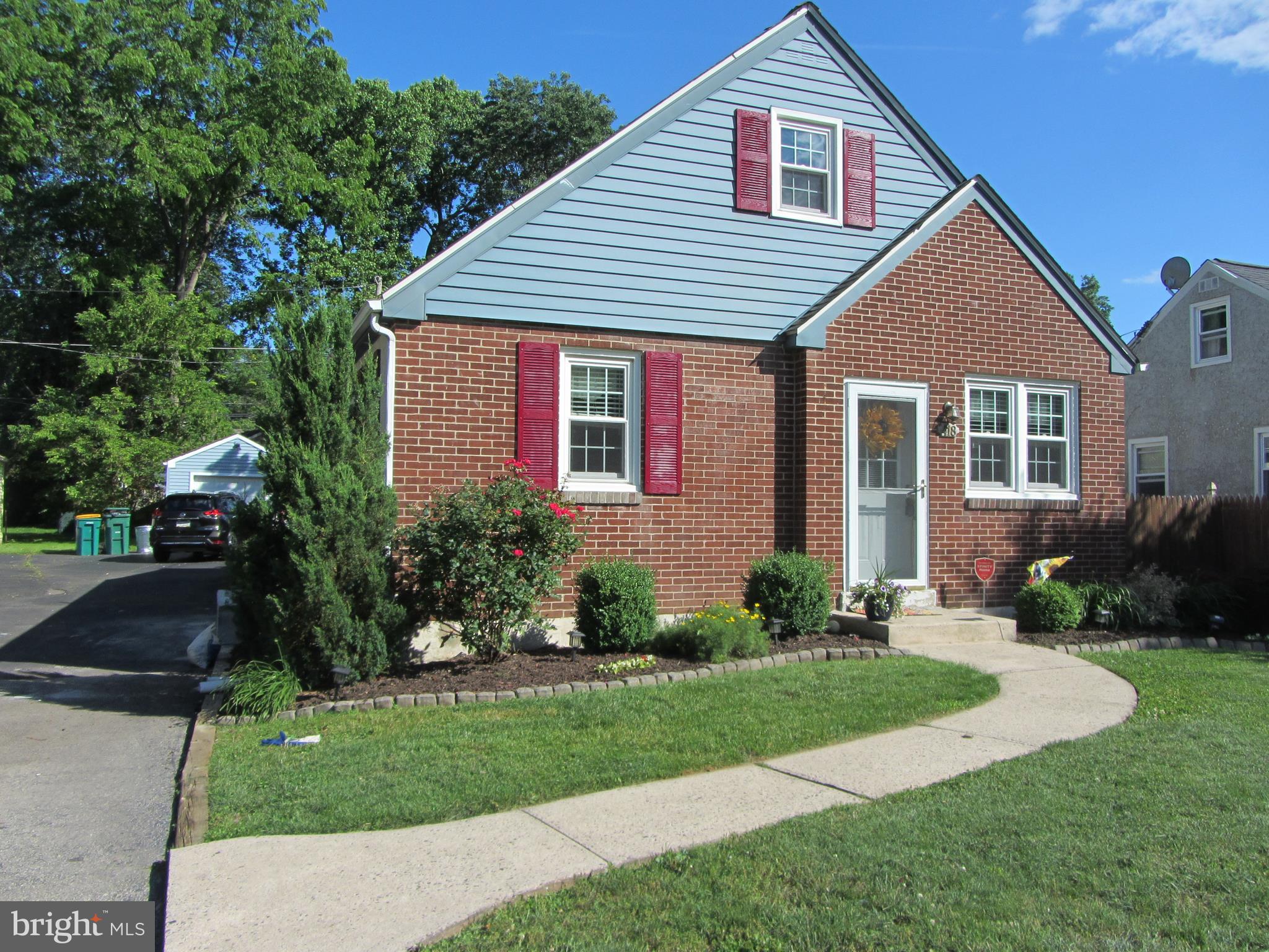 418 Hoover Road Ambler, PA 19002 - Photo 1 of 30 Front View