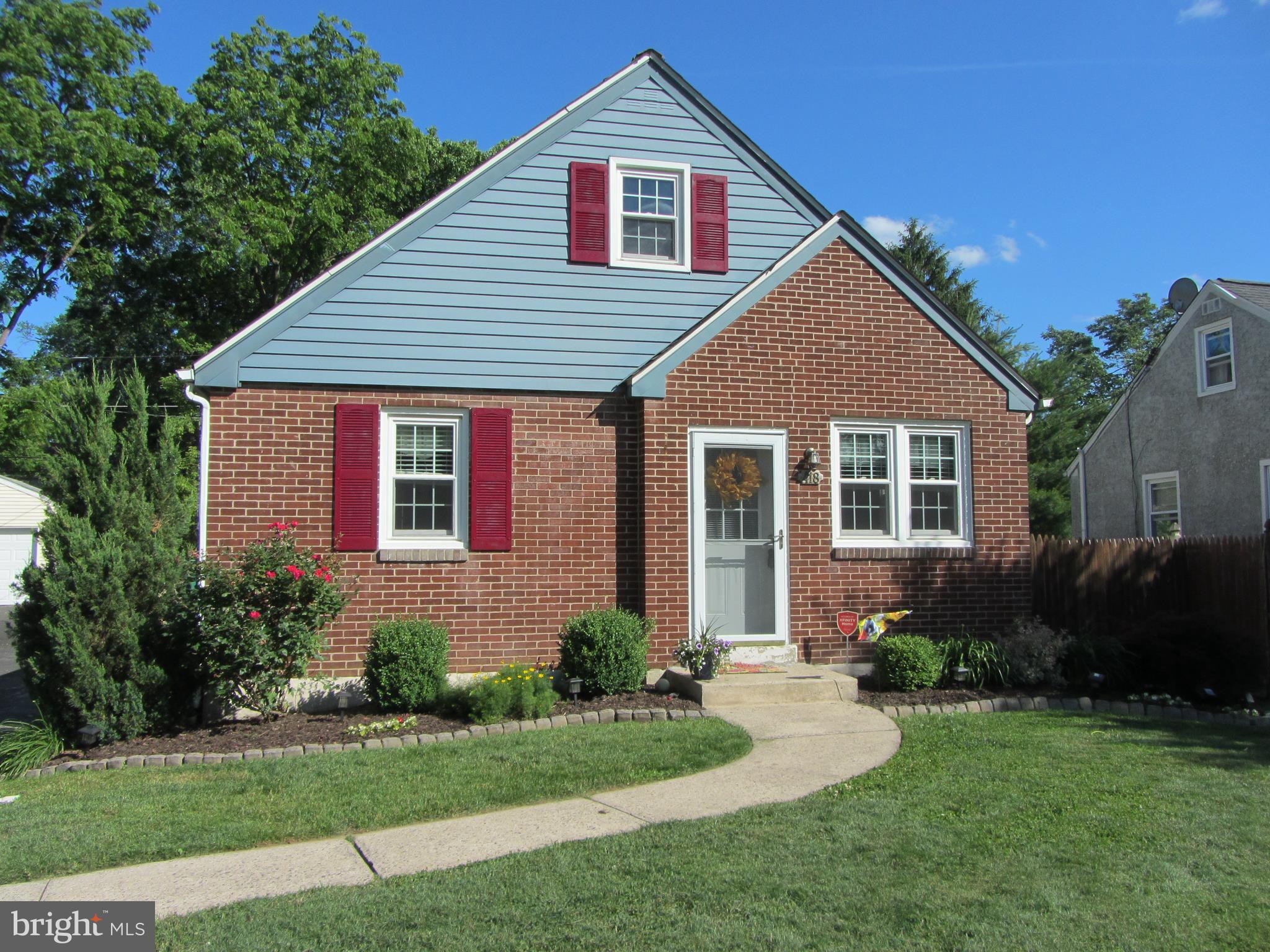 418 Hoover Road Ambler, PA 19002 - Photo 2 of 30 Front View