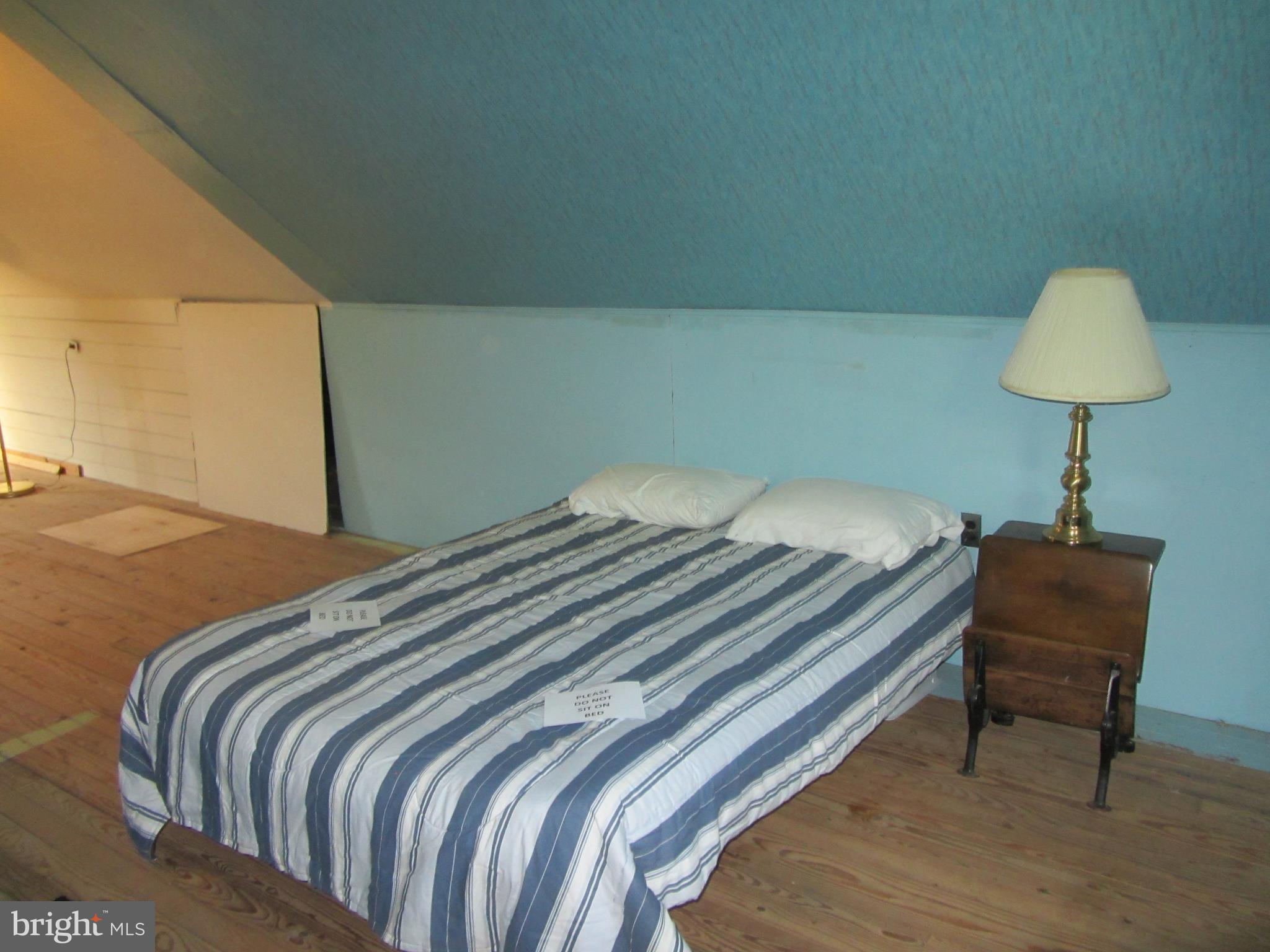 418 Hoover Road Ambler, PA 19002 - Photo 20 of 30 Second Level Large Bedroom #3