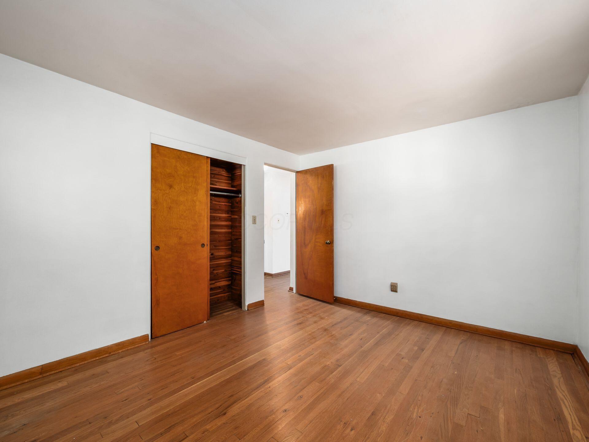 3477 Eakin Road Columbus, OH 43204 - Photo 15 of 29 Bedroom