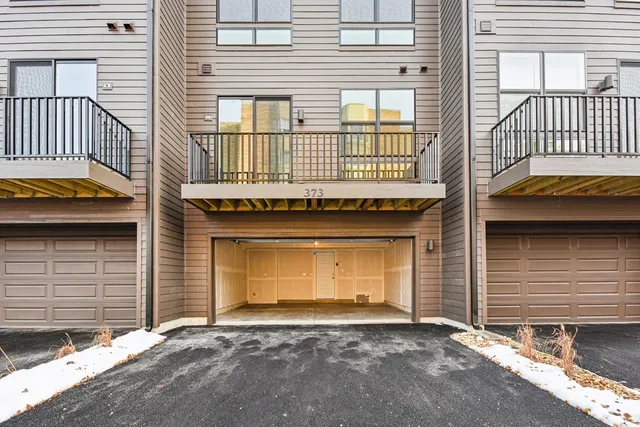 $489,990 | 373 Summit Circle, Lombard, IL 60148