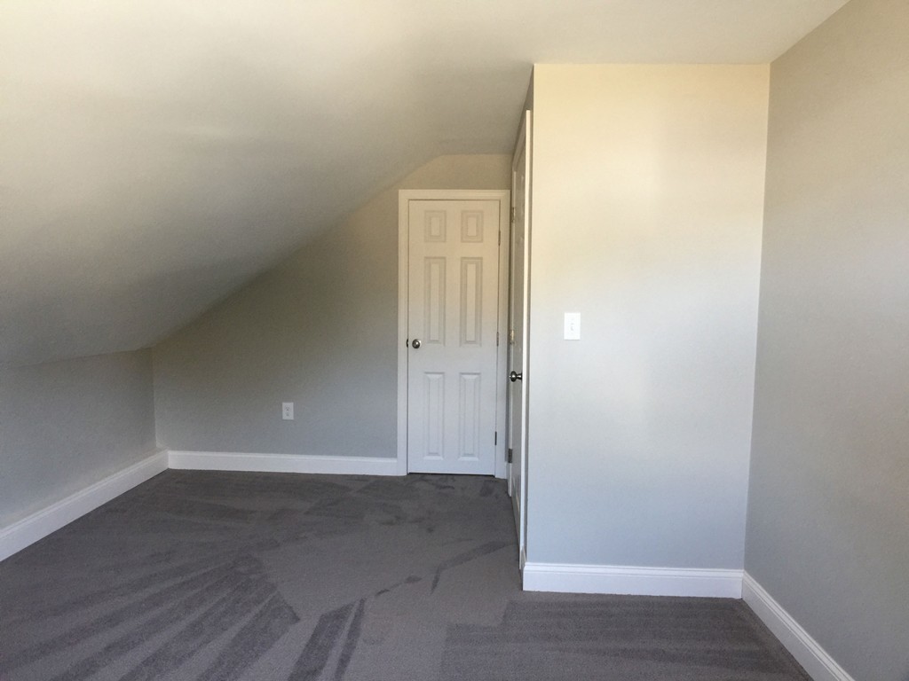 1606 Rodman Street Fall River, MA 02721 - Photo 20 of 29