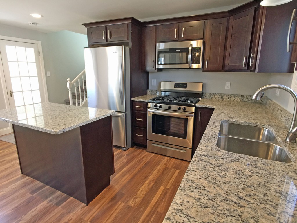 1606 Rodman Street Fall River, MA 02721 - Photo 3 of 29