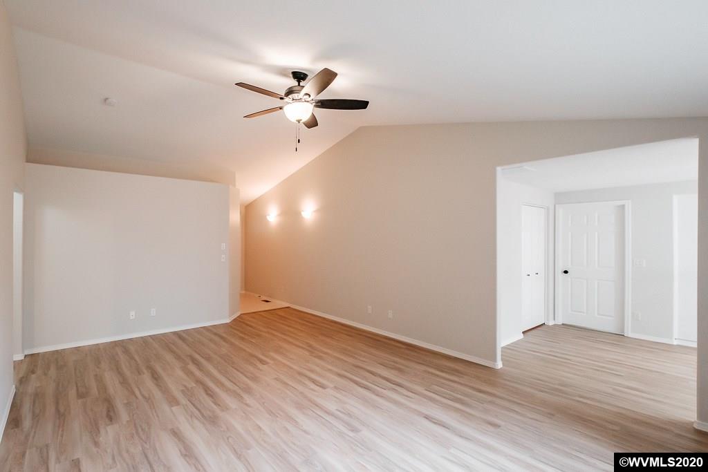 4510 Singlestrand Street Southeast Salem, OR 97302 - Photo 4 of 41