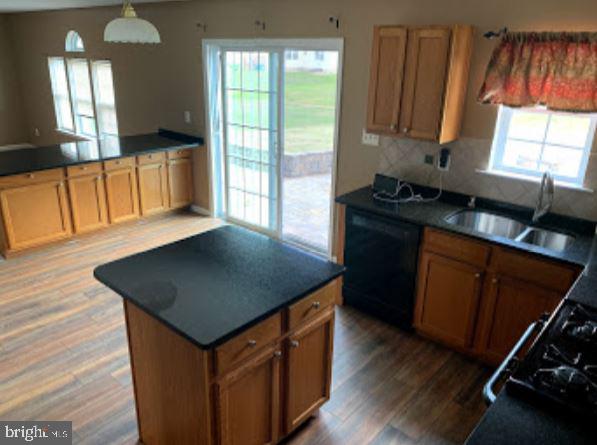 707 Walnut Grove Road Essex, MD 21221 - Photo 3 of 27