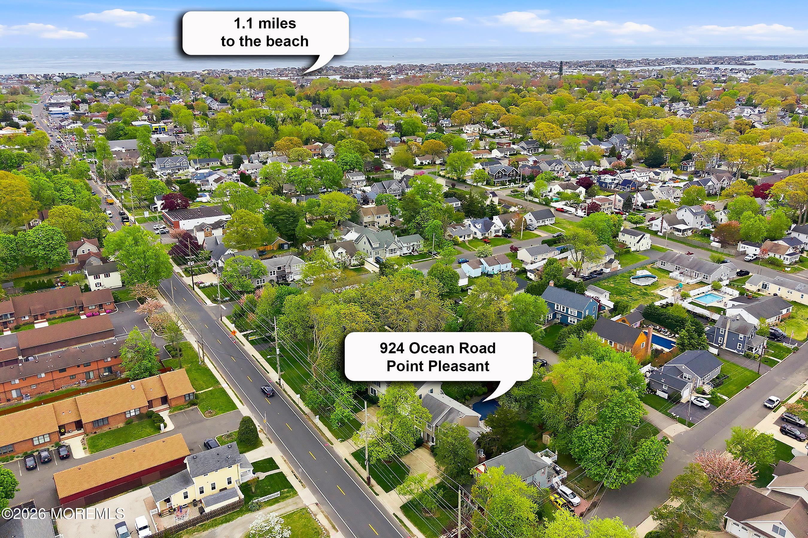 924 Ocean aerial with beach distance