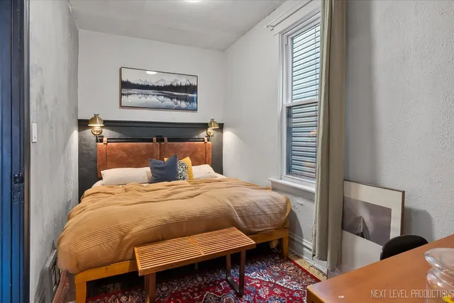 $700,000 | 3826 North Whipple Street, Chicago, IL 60618