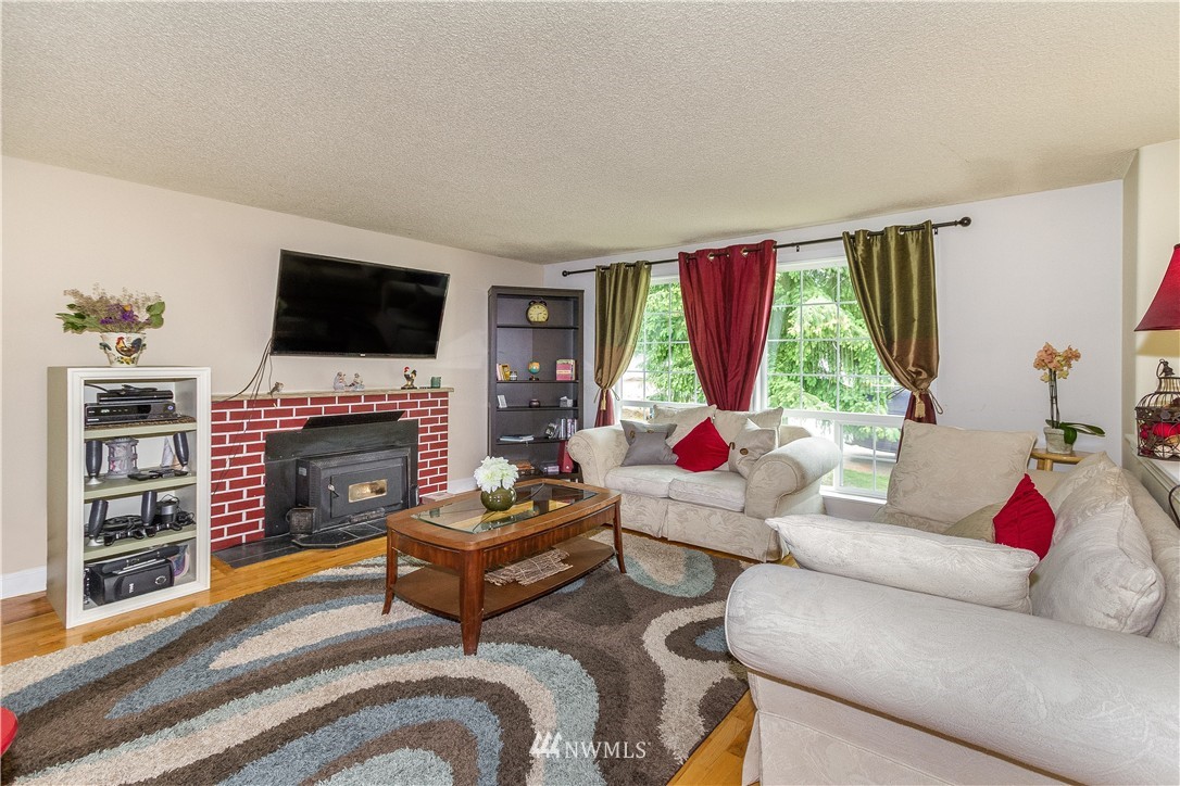 12 223rd Street Southwest Bothell, WA 98021 - Photo 2 of 10