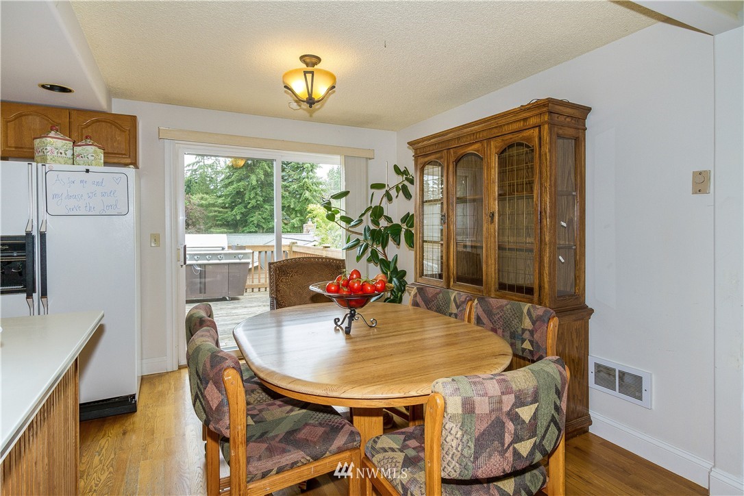 12 223rd Street Southwest Bothell, WA 98021 - Photo 3 of 10