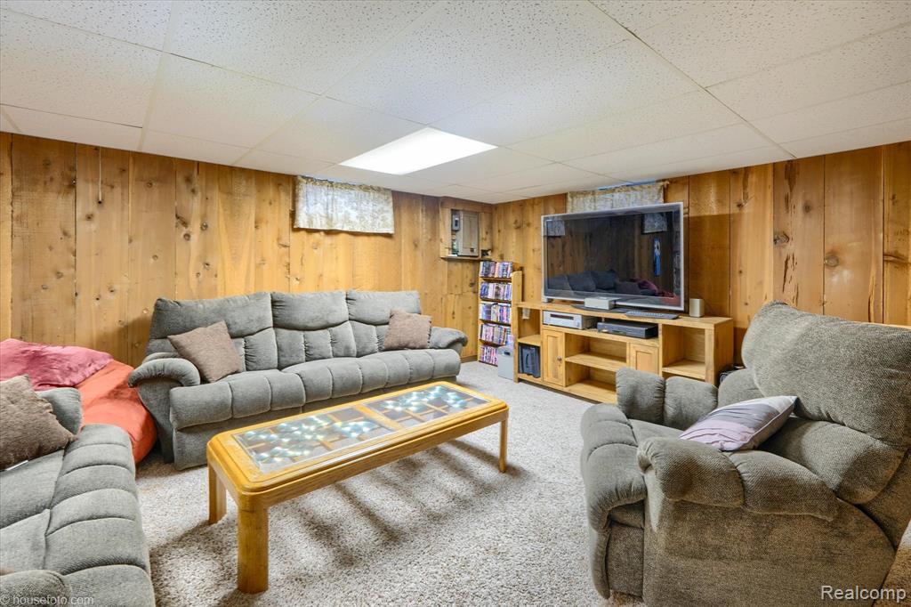 2441 Pollock Road Grand Blanc, MI 48439 - Photo 39 of 50