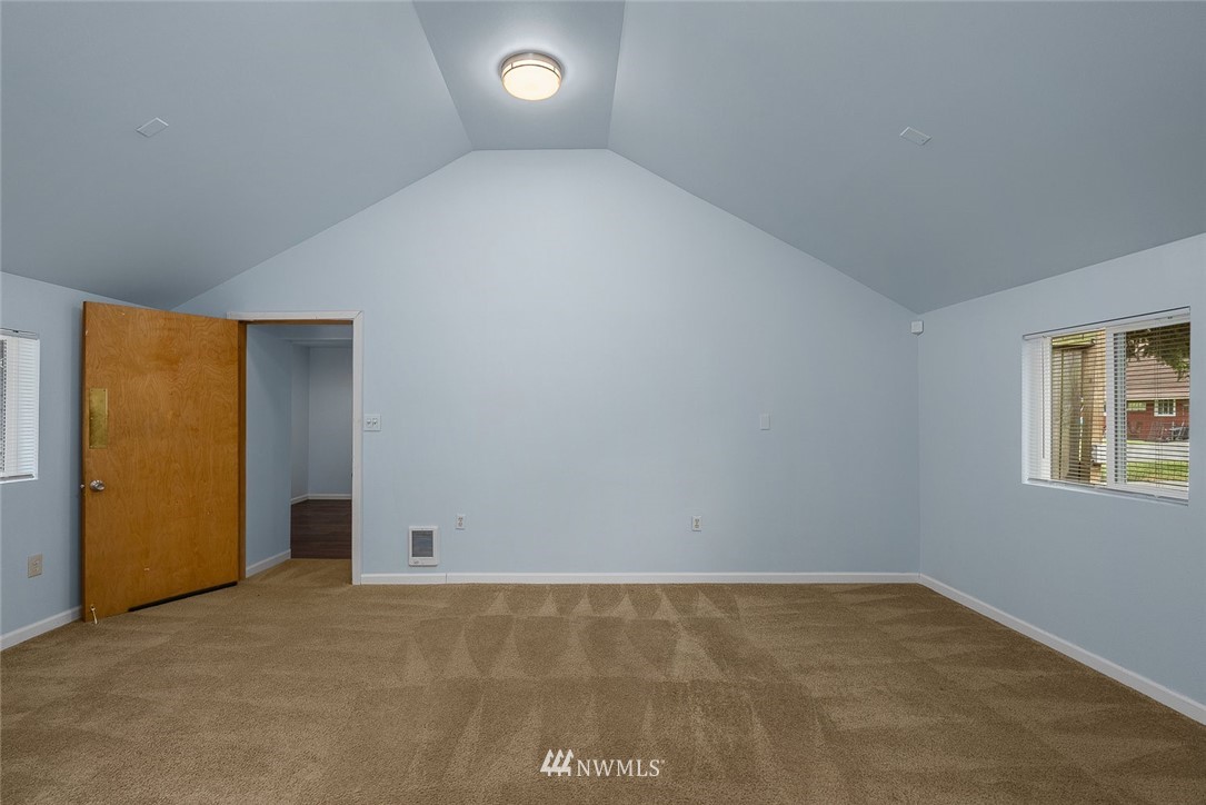 3909 Freeman Road East, Unit A&B Edgewood, WA 98371 - Photo 7 of 28