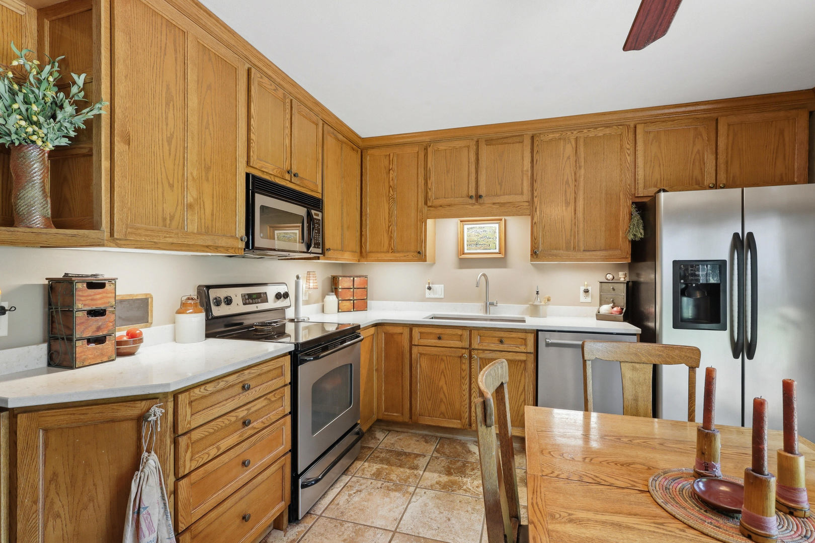 6205 West Kimberly Road Davenport, IA 52806 - Photo 11 of 39