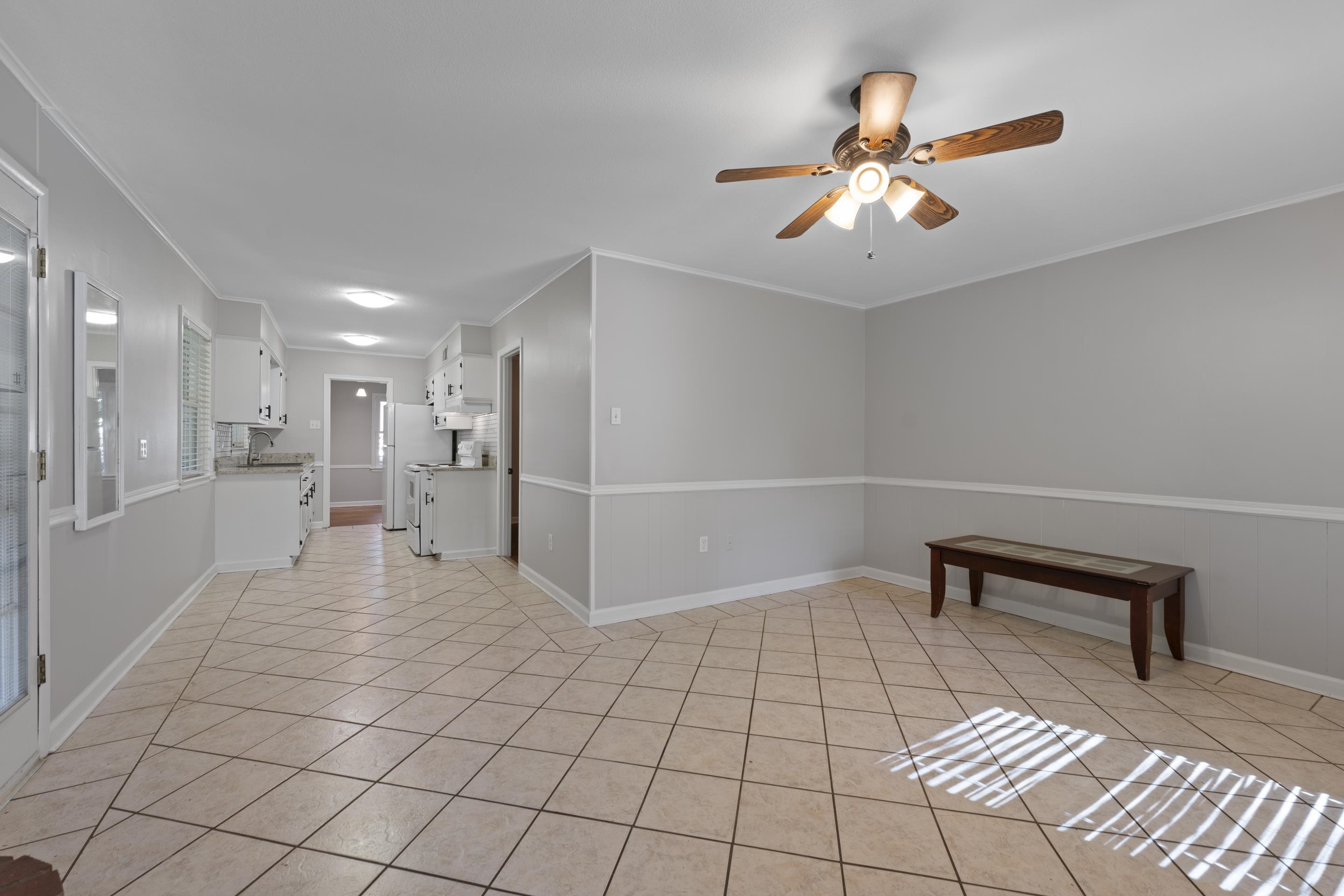 1603 Colonial Road Memphis, TN 38117 - Photo 20 of 24 a view of an empty room