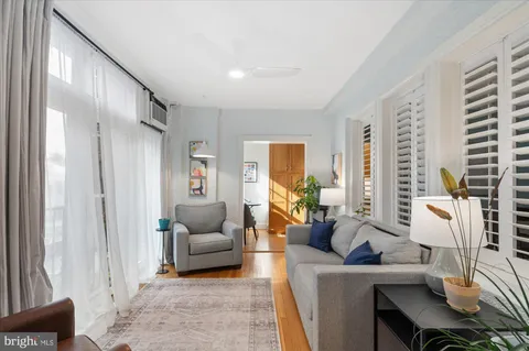 $485,000 | 4514 Connecticut Avenue Northwest, Unit 206, Washington, DC 20008