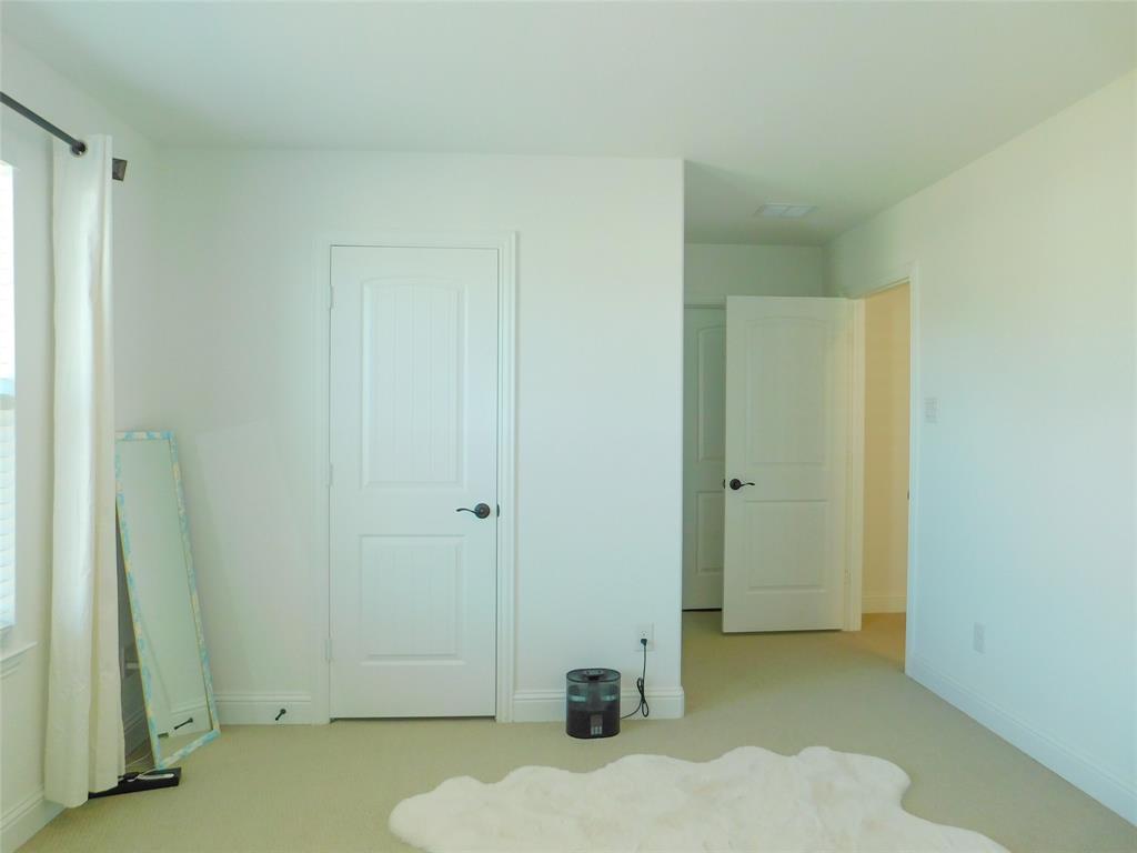2457 Pinnacle Place Corinth, TX 76210 - Photo 19 of 32