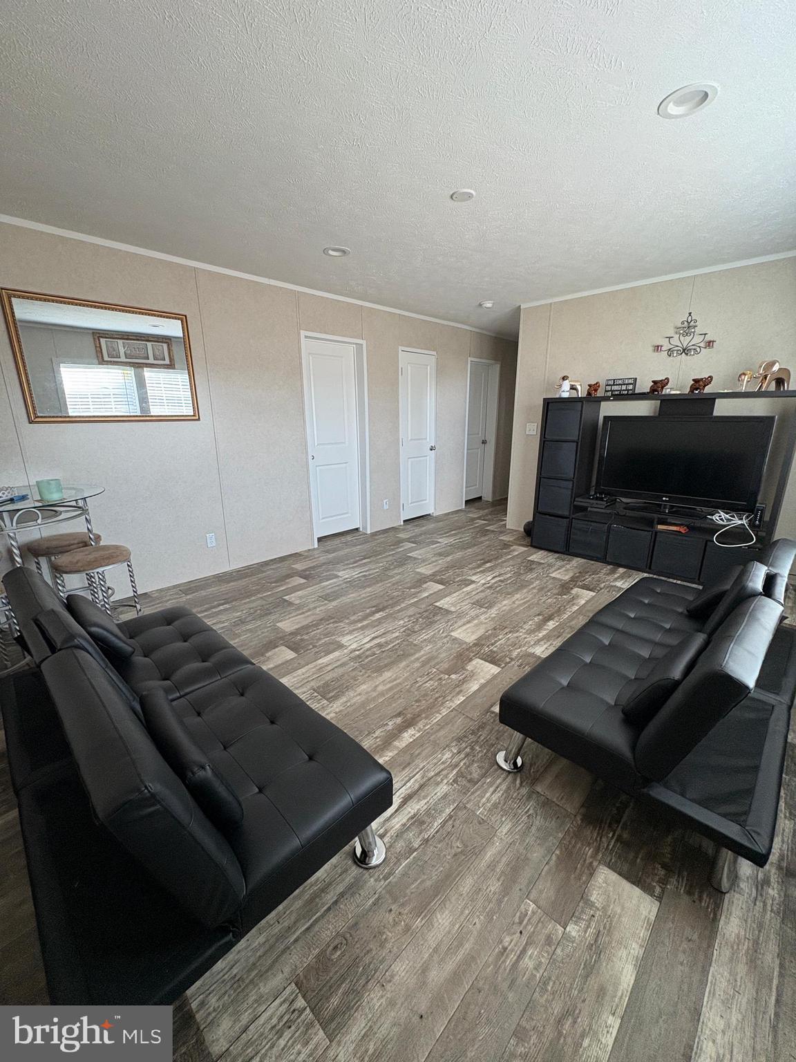 8236 Camden Road Port Royal, VA 22535 - Photo 12 of 14 Livingroom