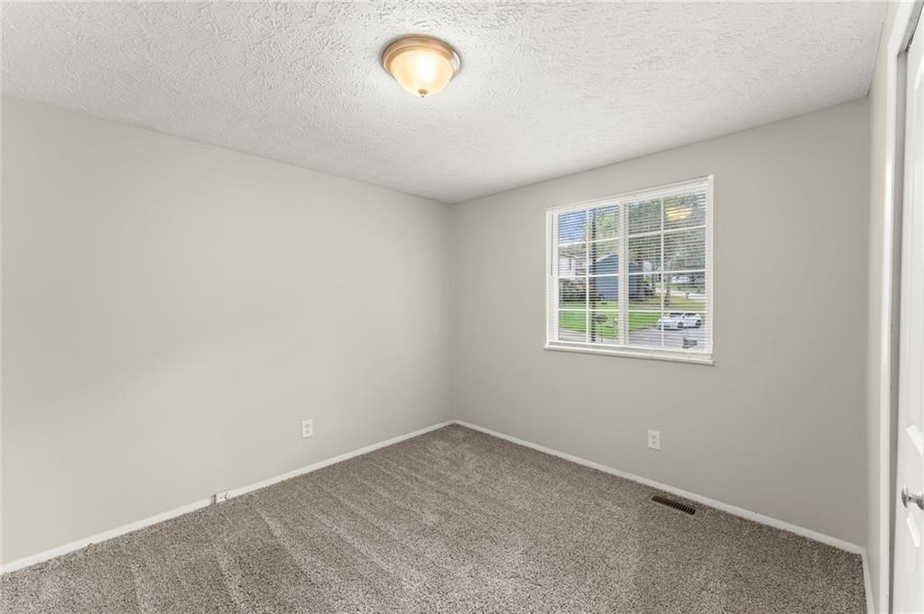 2036 Countydown Lane Stone Mountain, GA 30088 - Photo 12 of 20