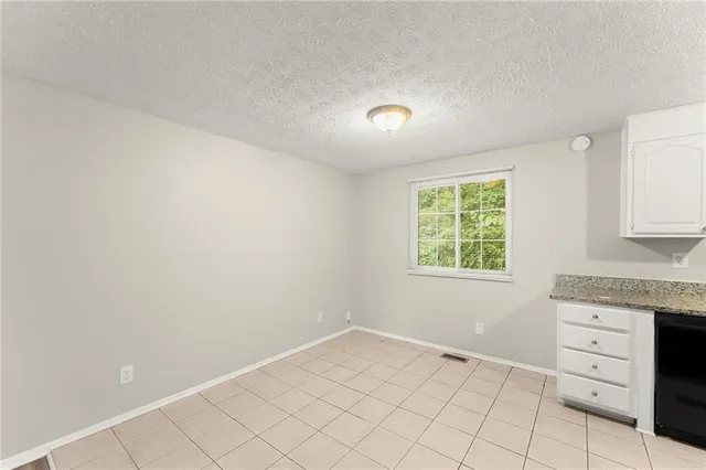 $194,900 | 2036 Countydown Lane, Stone Mountain, GA 30088