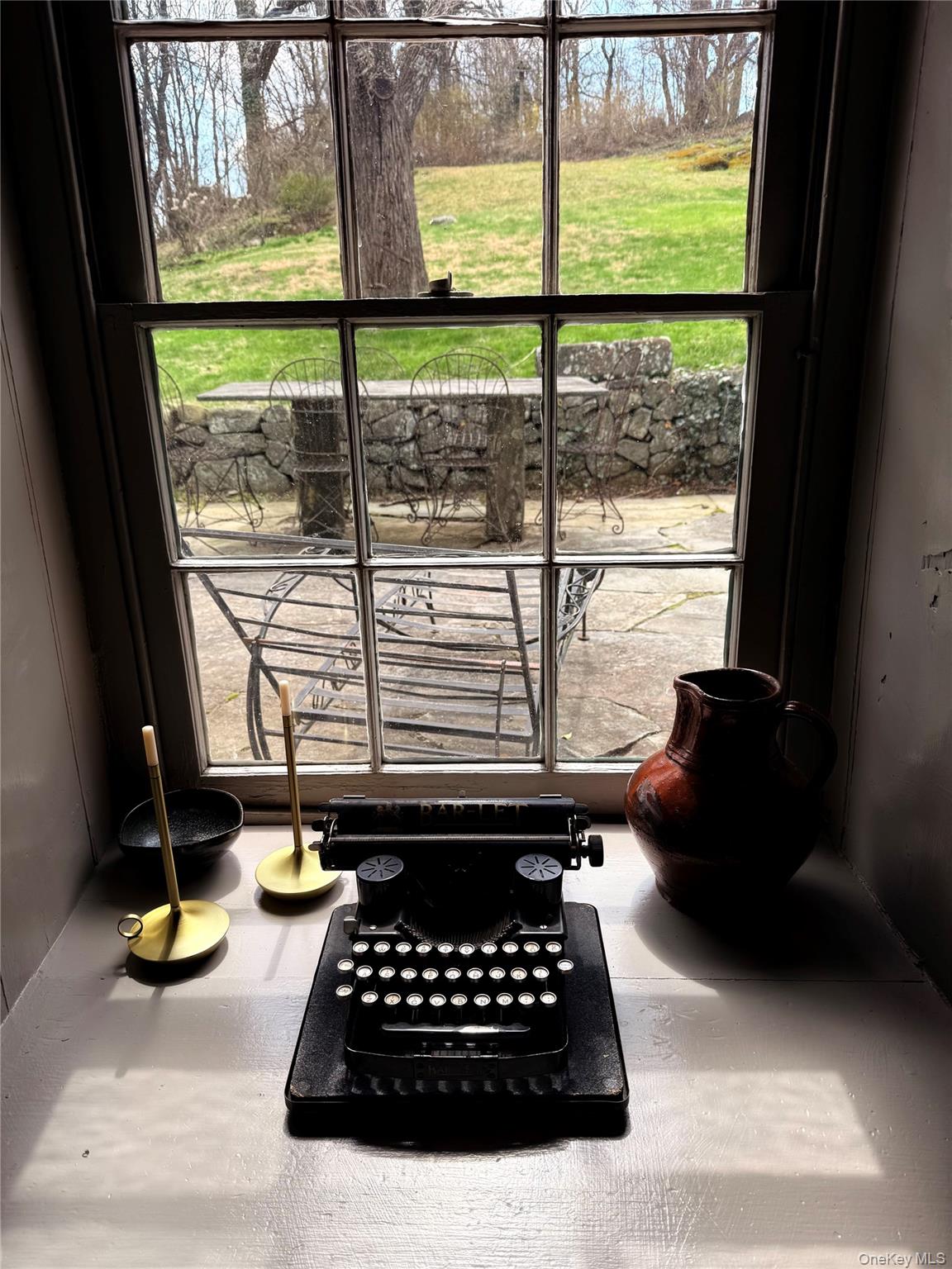 75 Washington Springs Road Palisades, NY 10964 - Photo 16 of 48 a view of a black and white chair