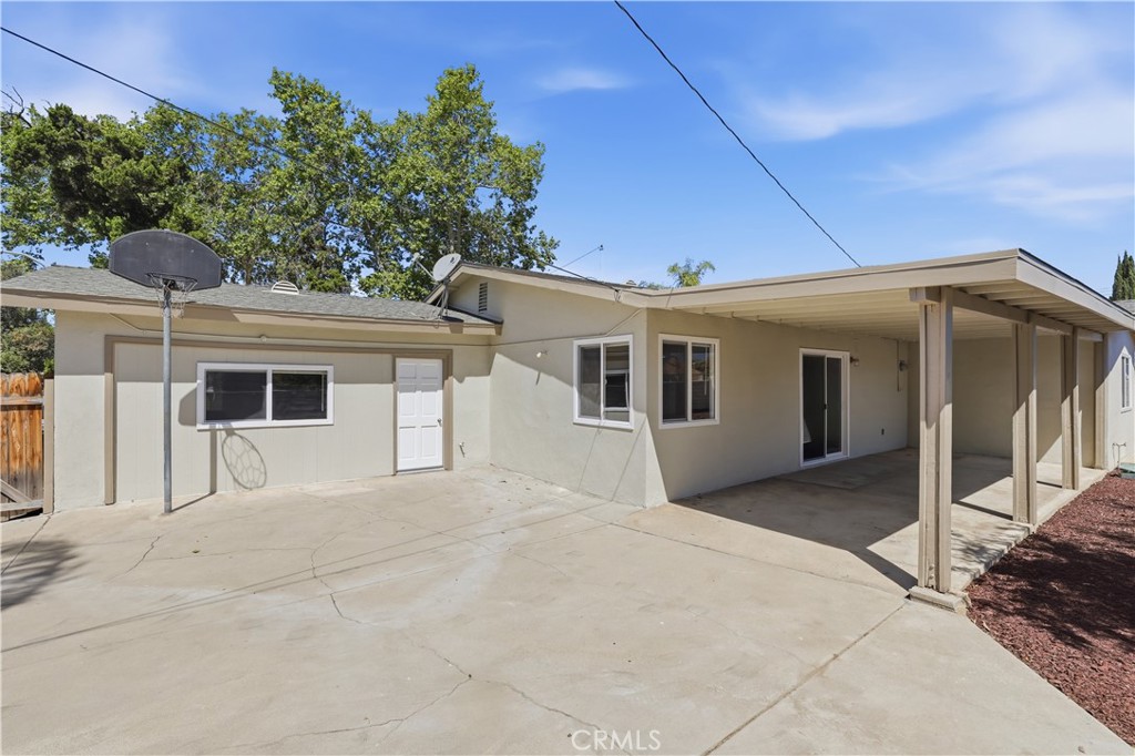 1375 North Chestnut Avenue Rialto, CA 92376 - Photo 34 of 45