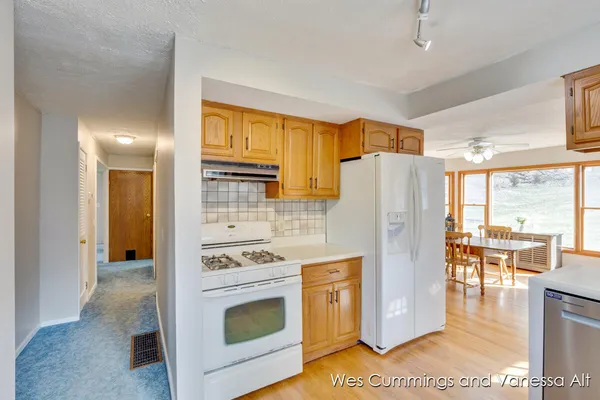 $326,000 | 829 North Jefferson Street, Lowell, MI 49331